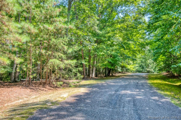 700 S ENGLAND CIR, WILLIAMSBURG, VA 23185, photo 3 of 21